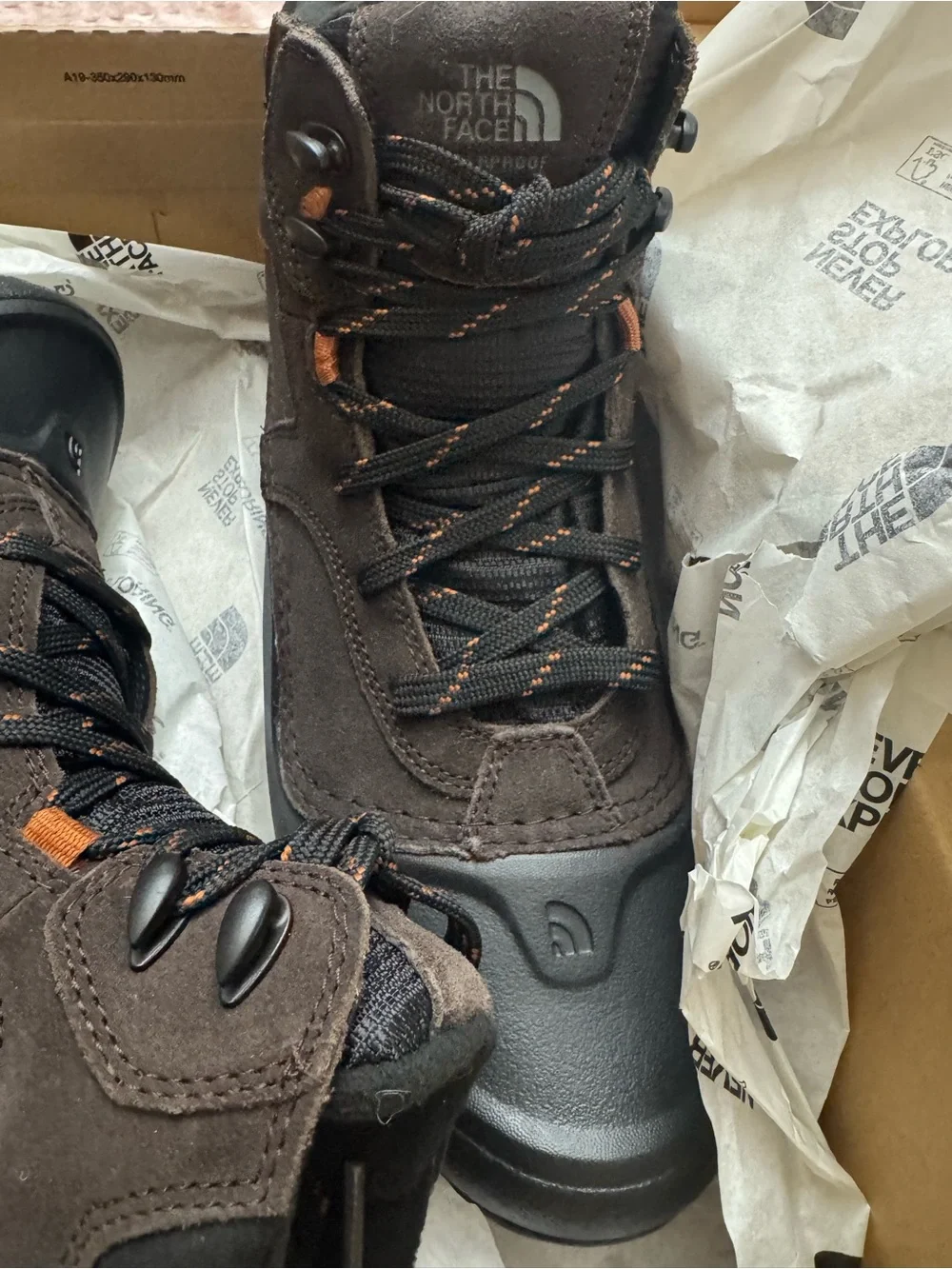 The North Face Men's Snowfuse  Brown and Black Waterproof Boot